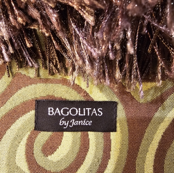 Fur Trimmed Bagolitas Ladies Handbag - Picture 8 of 9